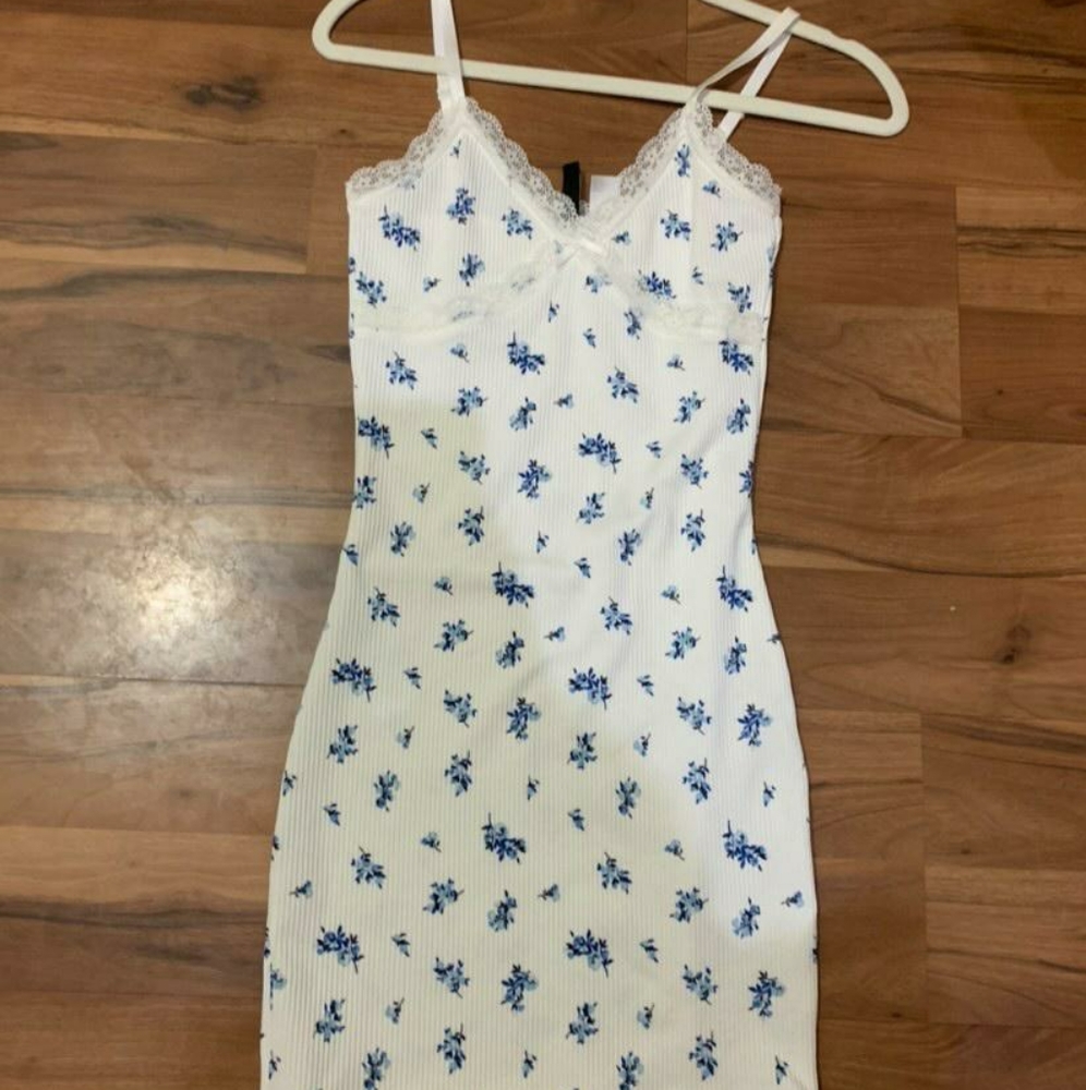 Brand new floral print dress!